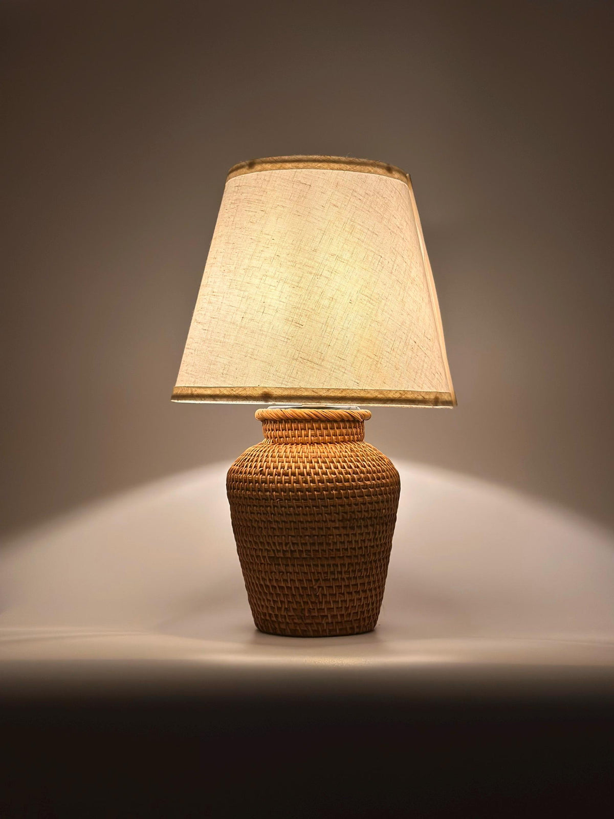 Handwoven Rattan Table Lamp with Warm Ambient Light – Handmade Natural Wicker Lamp, Timeless Cozy Decor