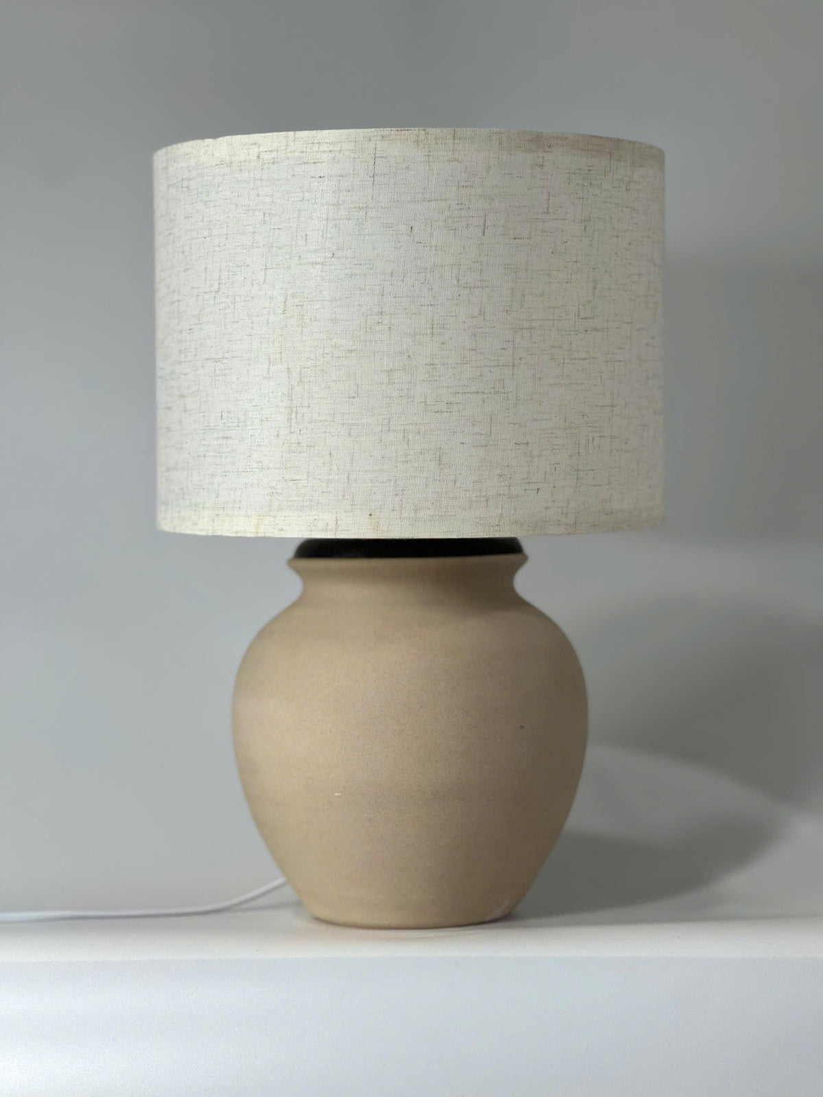 Handmade Cream Ceramic Table Lamp – Bat Trang Pottery Vietnam, minimalist design that fits most interiors and adds warm, timeless decor.
