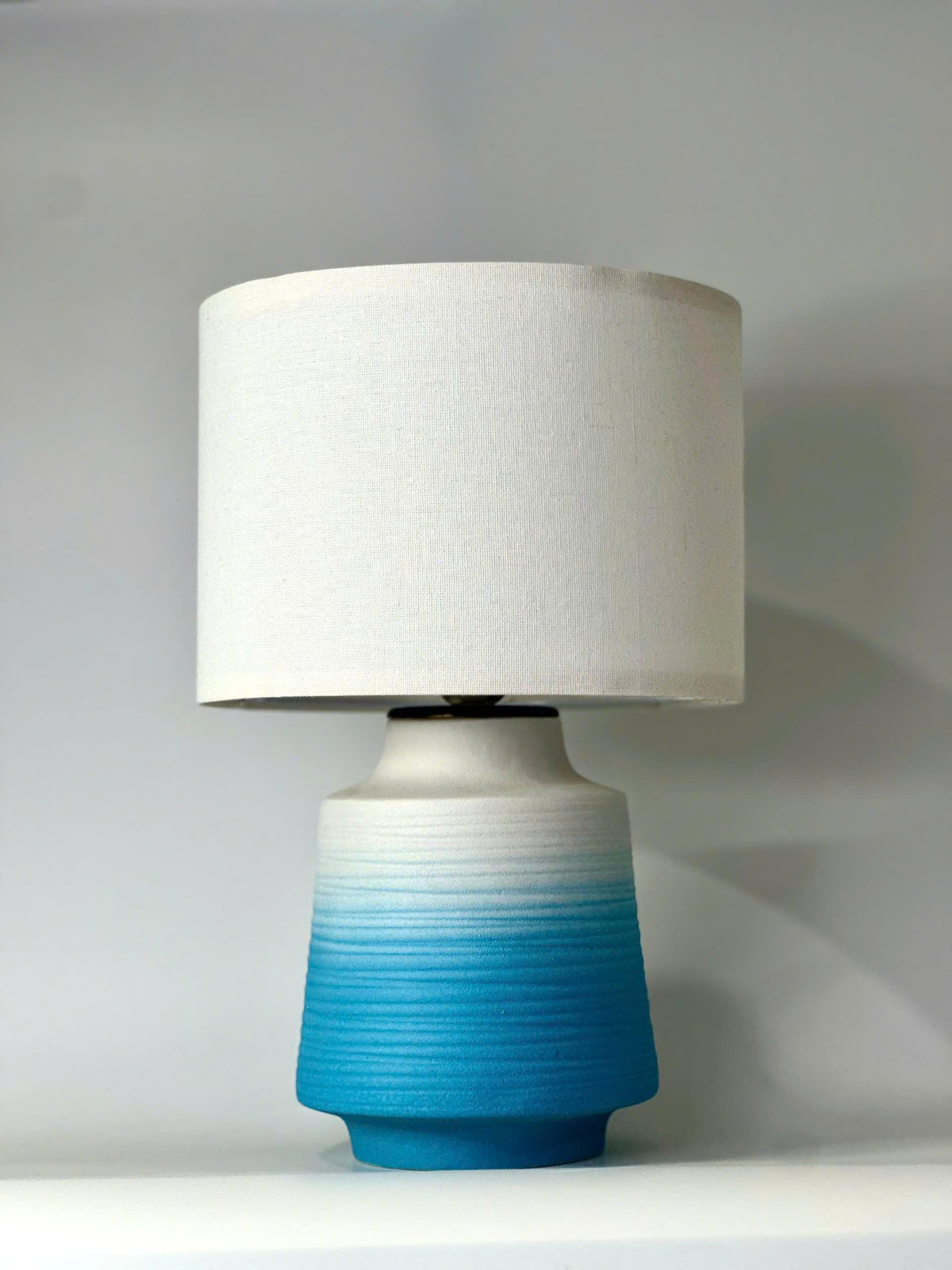 Handmade Ceramic Table Lamp – Ocean Gradient, Bat Trang Pottery, Minimalist Design