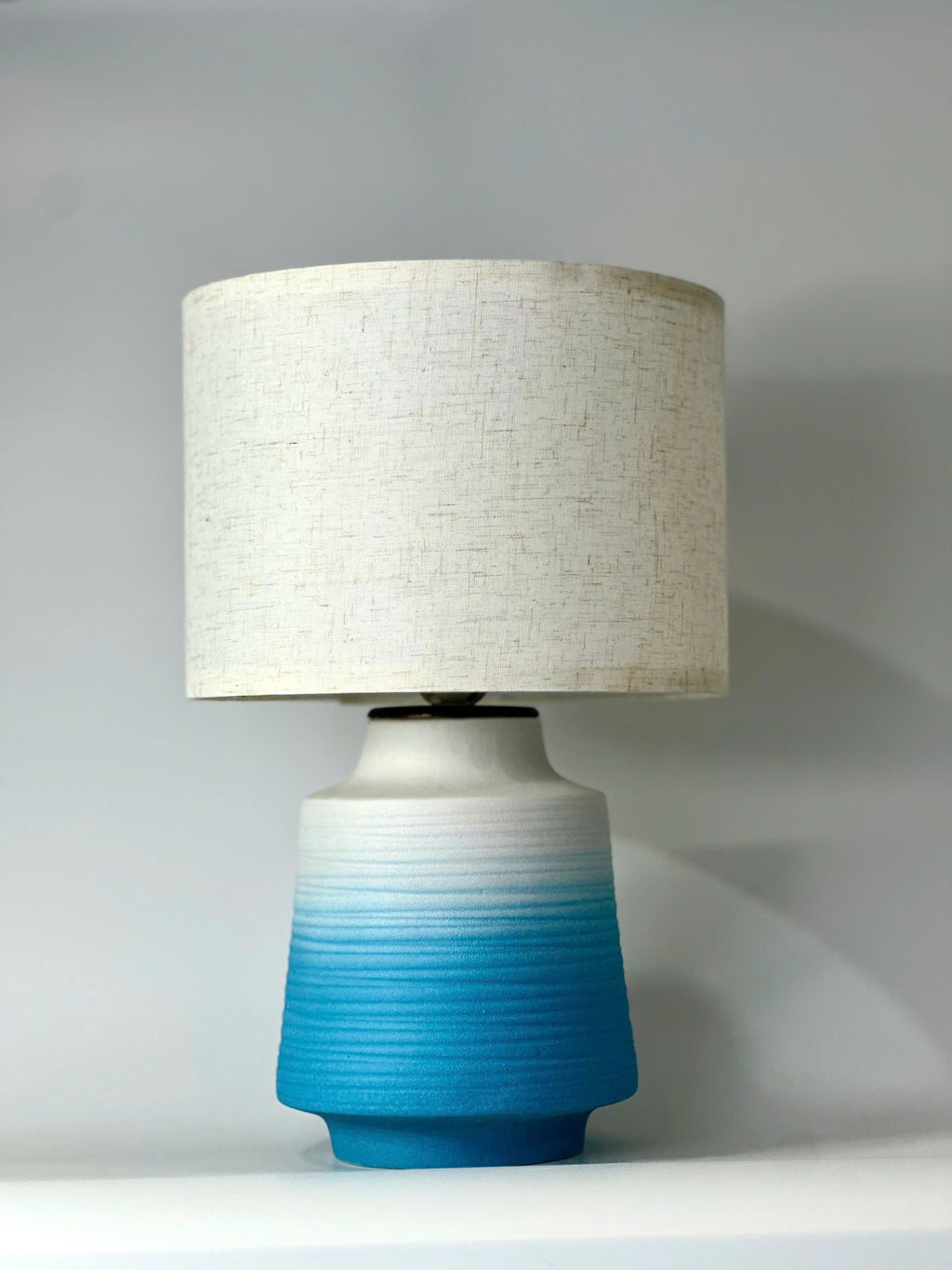 Handmade Ceramic Table Lamp – Ocean Gradient, Bat Trang Pottery, Minimalist Design
